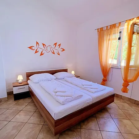 With A Parking Space Polje, Krk - 18669 Apartment Silo (Krk)