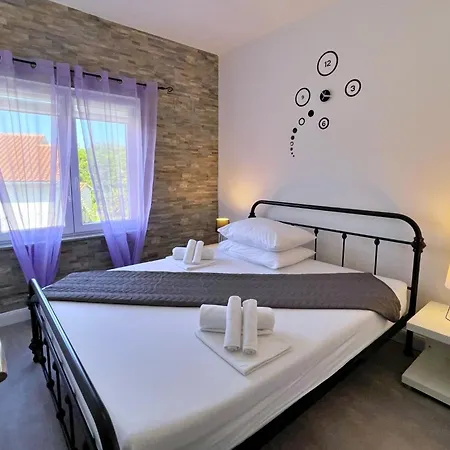Apartmán With Parking Space Polje, Krk - 18669 Šilo
